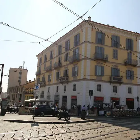 Navigli Darsena * Milánó